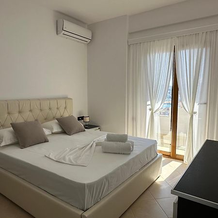 Rama Apartments Sarandë Esterno foto