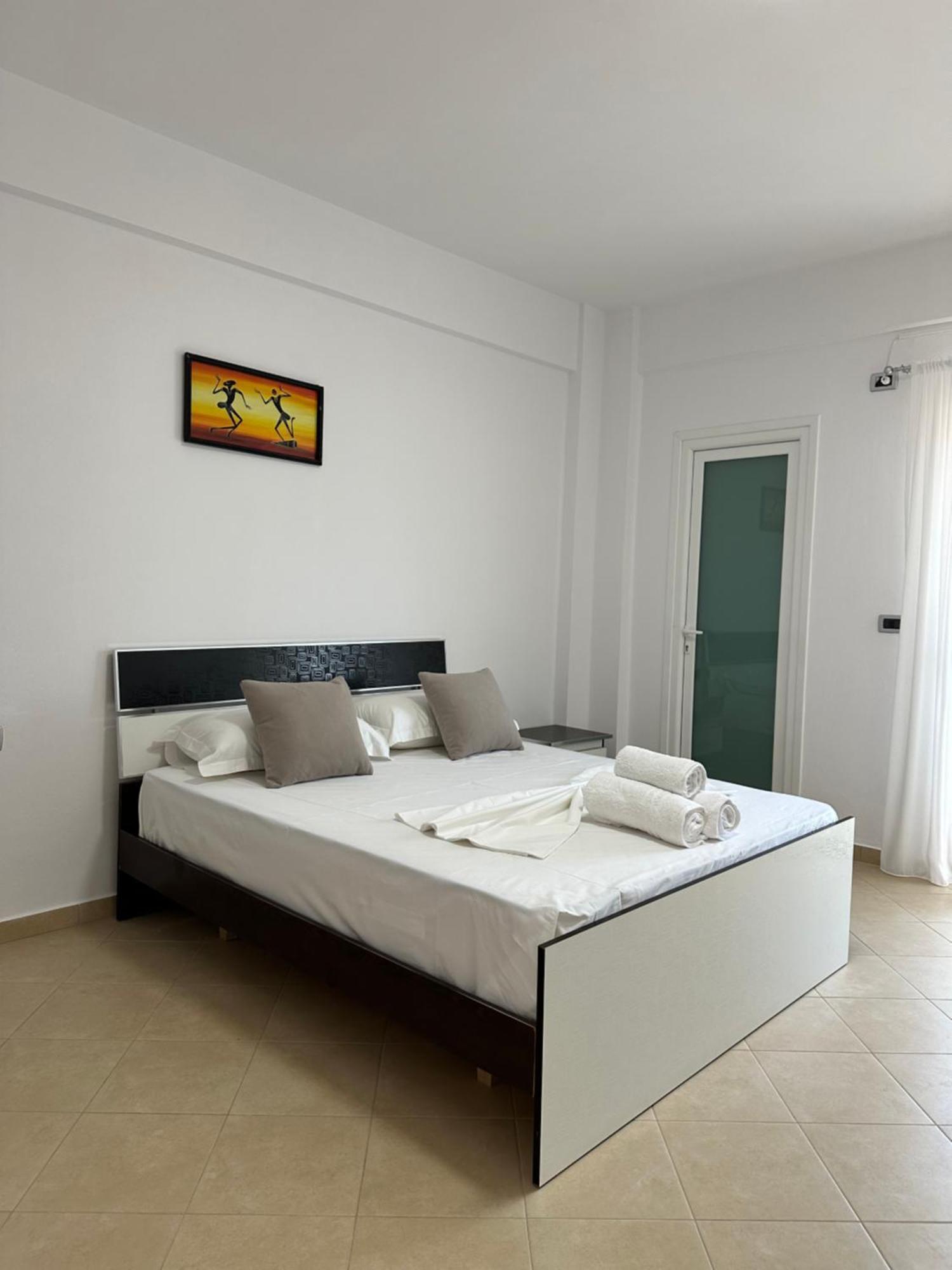 Rama Apartments Sarandë Esterno foto