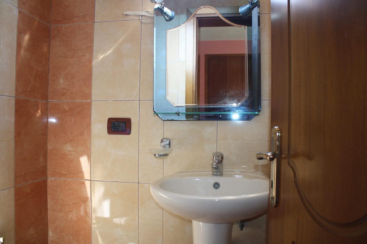 Rama Apartments Sarandë Esterno foto