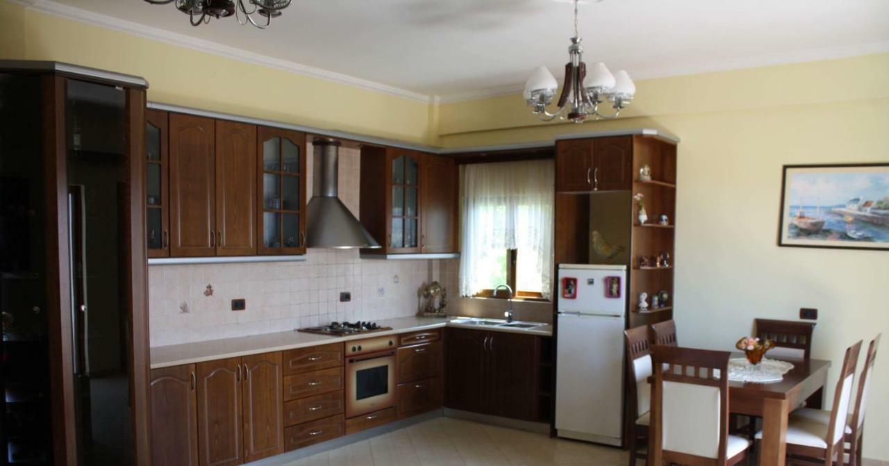 Rama Apartments Sarandë Esterno foto