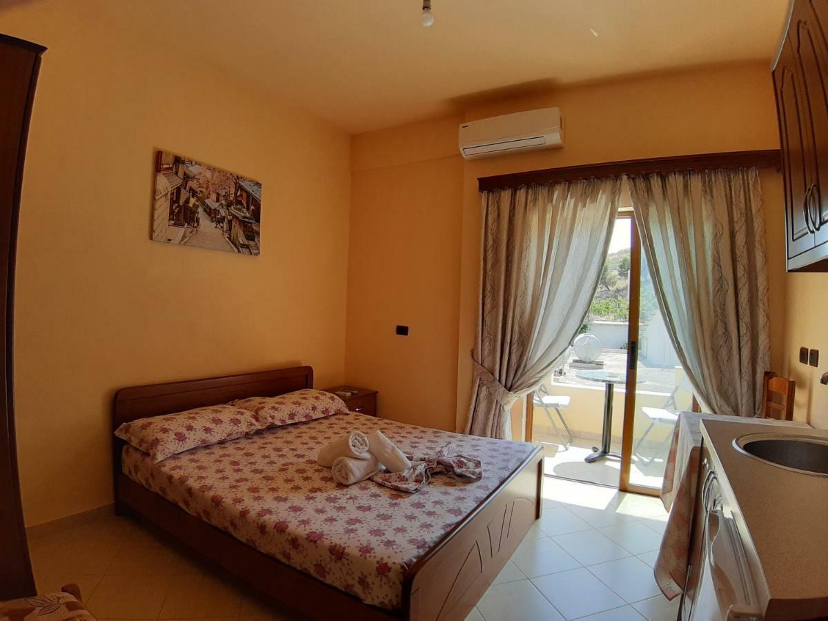 Rama Apartments Sarandë Esterno foto